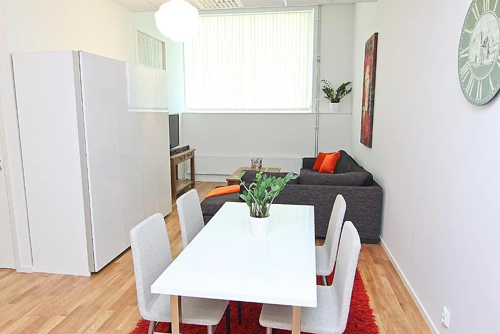Places 4 Rent Apartment Stockholm 0*,