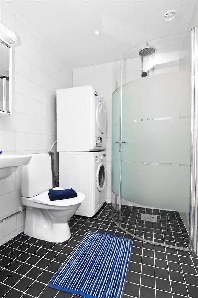 Places 4 Rent Apartment Stockholm 0*,